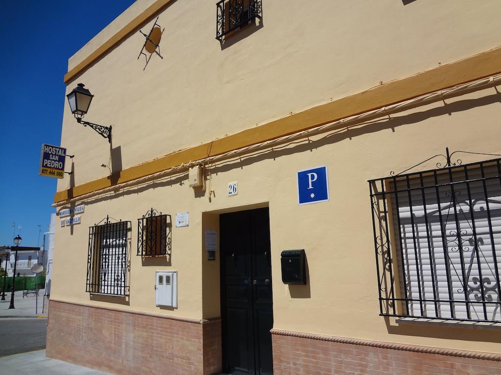 Hostal San Pedro Sanlucar la Mayor Ngoại thất bức ảnh