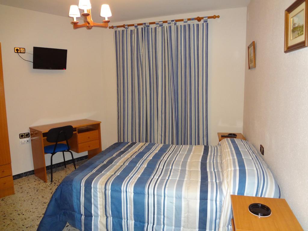 Hostal San Pedro Sanlucar la Mayor Ngoại thất bức ảnh