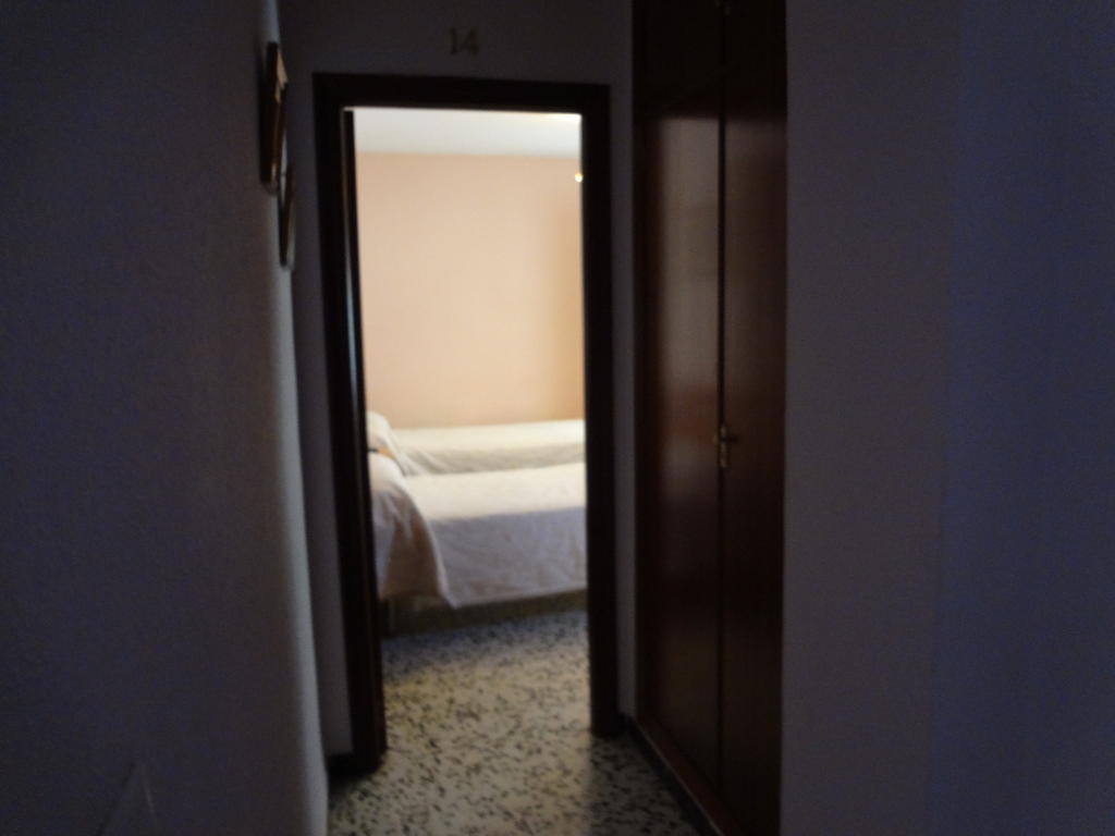 Hostal San Pedro Sanlucar la Mayor Ngoại thất bức ảnh