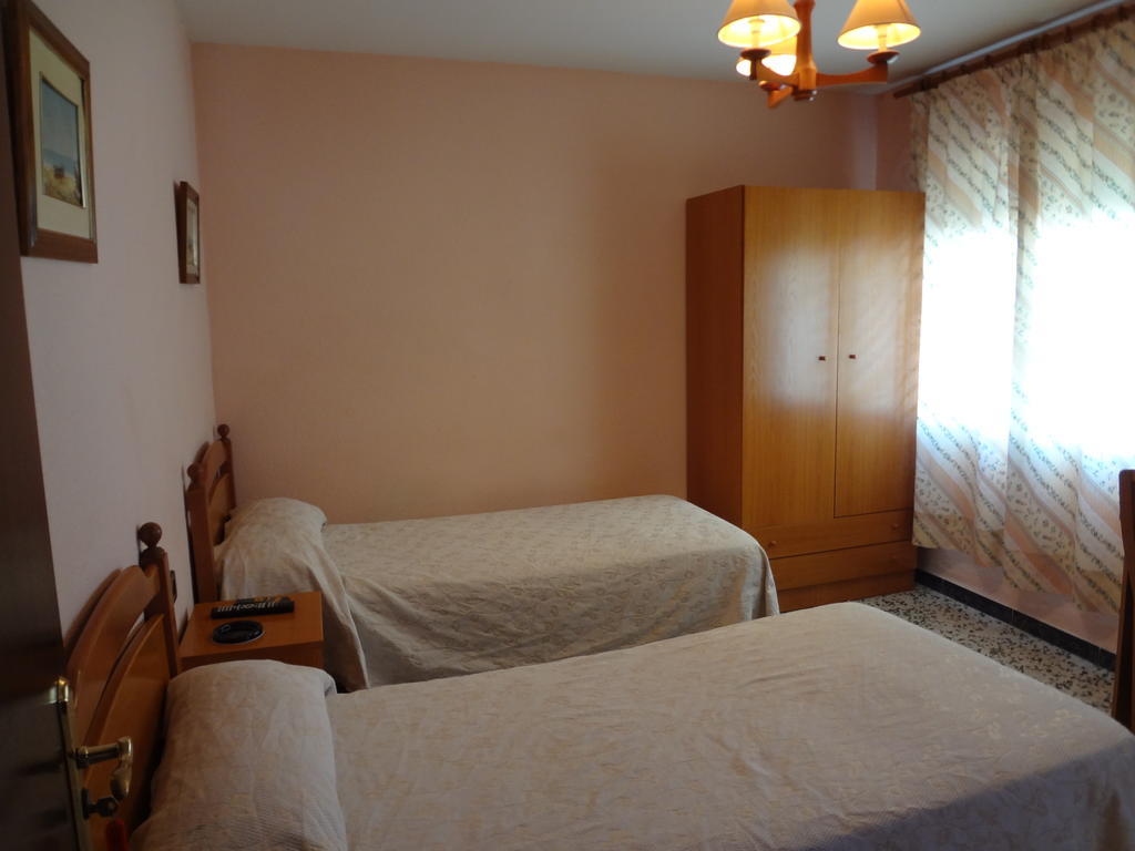 Hostal San Pedro Sanlucar la Mayor Phòng bức ảnh